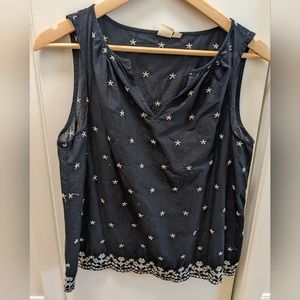 Women's sleeveless blouse